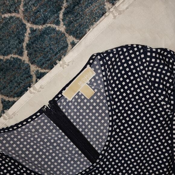 Michael Kors fit and flare stretch jersey dress SZ M - Picture 3 of 4